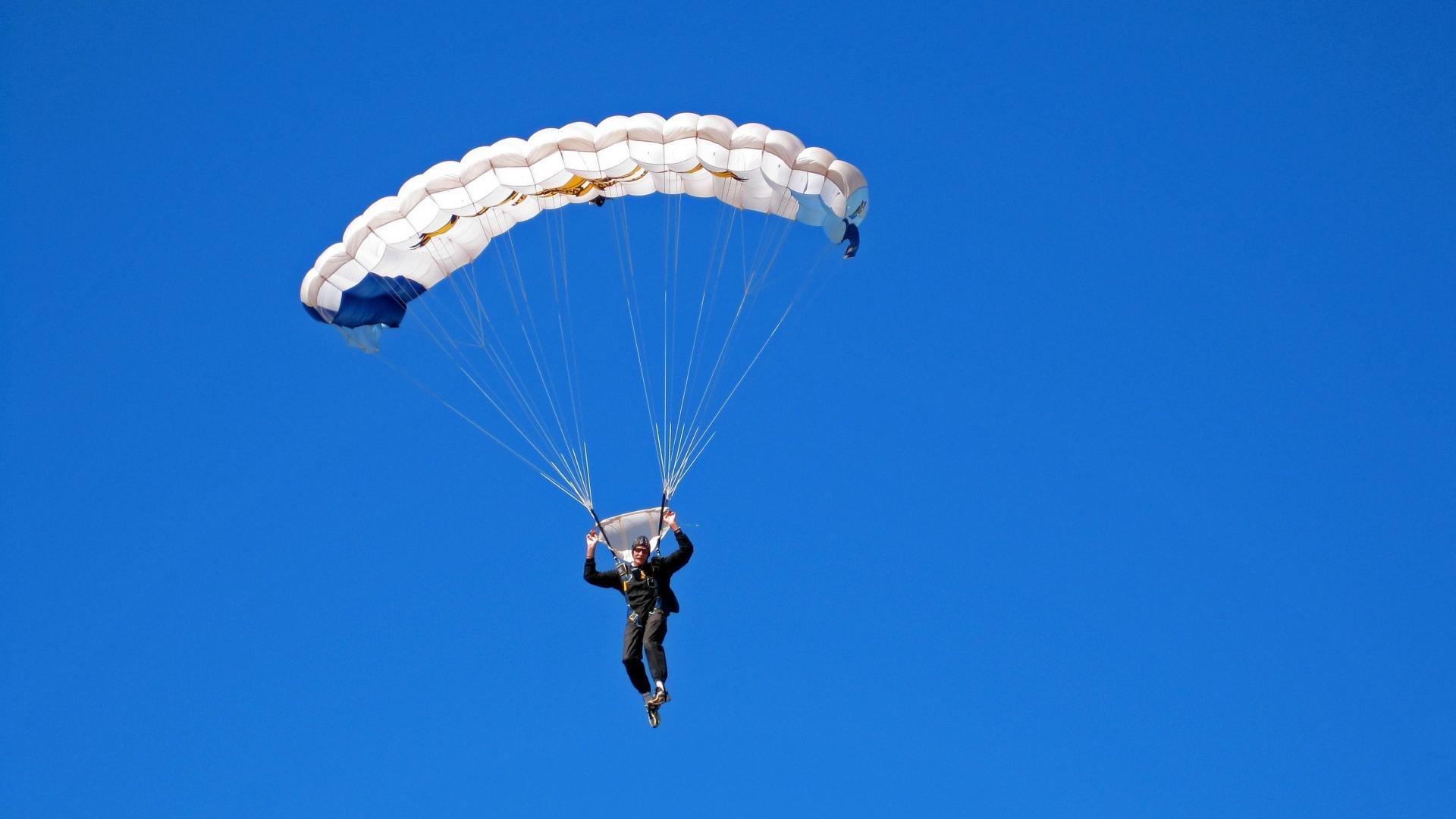 赛场片段：最精彩瞬间回顾！，赛场上的精彩
